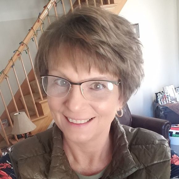 Meet your Posher, Kelly - Picture 1 of 1